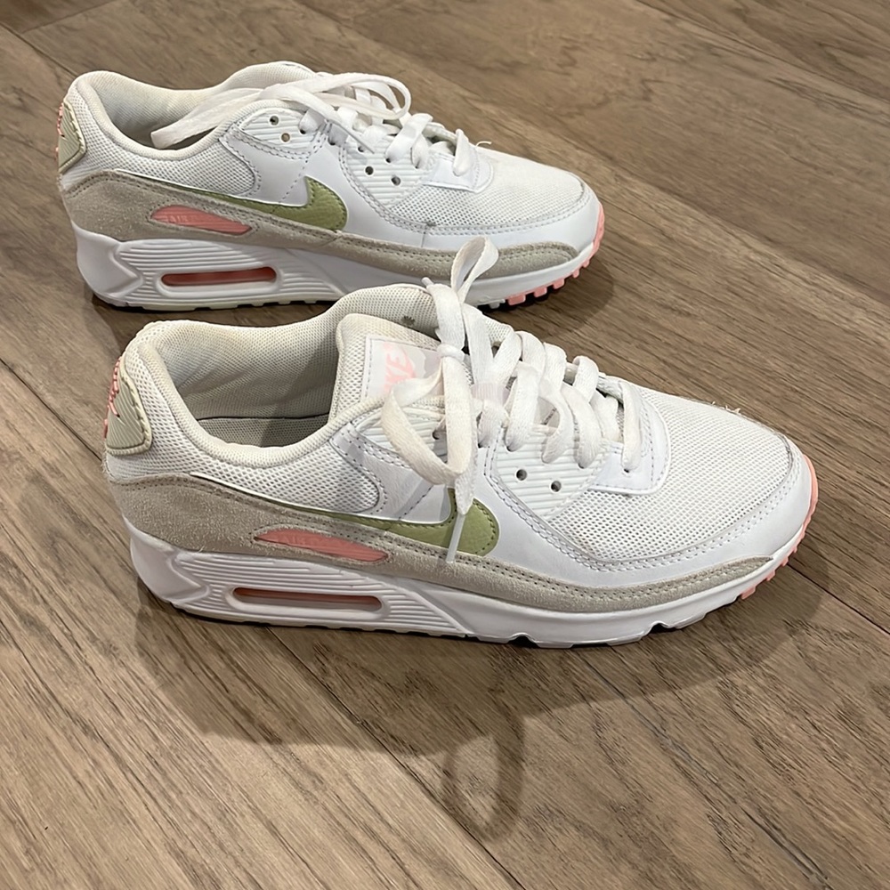 NIKE Air Max 90, Size 7.5